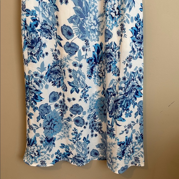 NWOT- Petal & Pup Yelena Dress, Blue, Size 4 - Picture 12 of 12